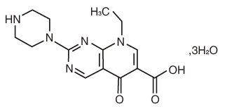 吡哌酸片 吡哌酸片