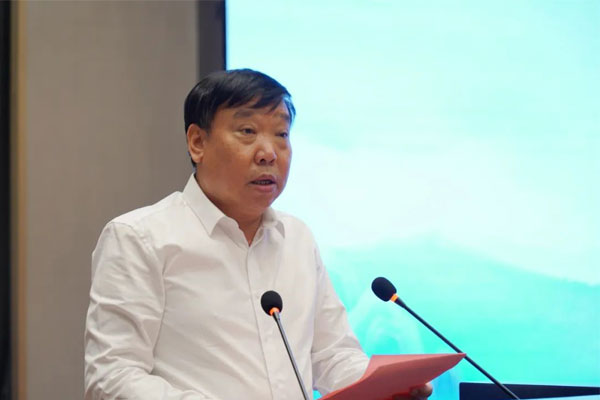 Э��᳤��rg�ʼ���Ѷ���³��ƽ��̬