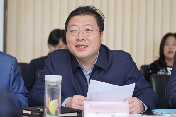 �ϵ���ί����ų���ӭ�Ӵ�