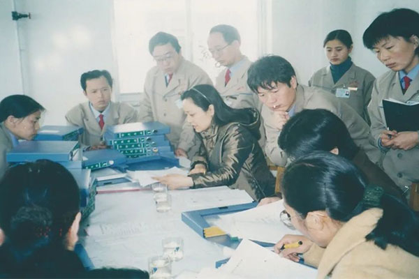 GMP认证专家组对rg皇家视讯造药车间软件进行审核 GMP认证专家组对rg皇家视讯造药车间软件进行审核