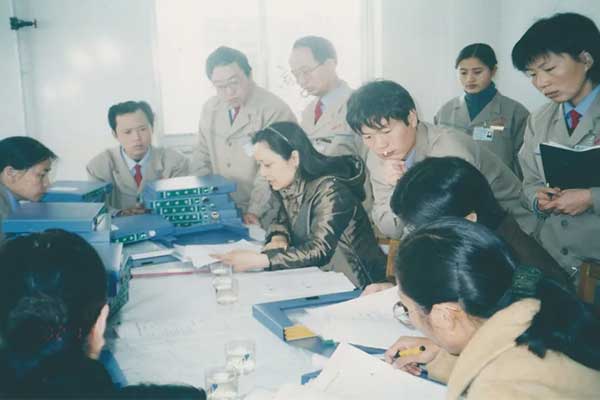 2002��8����GMP��֤ר�����rg�ʼ���Ѷ��ҩ���������������